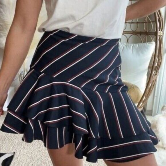 NWT Express Size 8 Blue Navy Red Mini Asymmetrical ruffle skirt - Picture 1 of 7